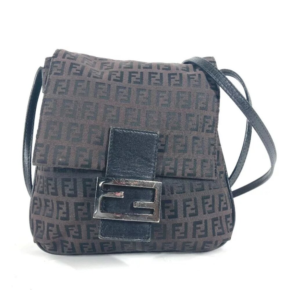 FENDI Zucchino logo flap Crossbody bag Pochette Shoulder Bag